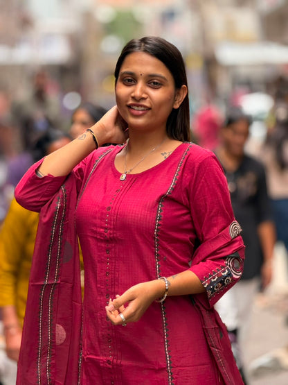 SHAGUN FASHION – Maroon Cotton Kurti Pant Set with Printed Dupatta
