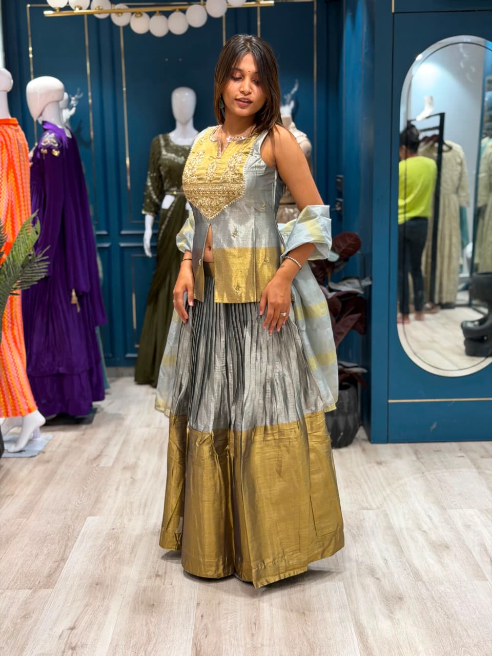 SHAGUN FASHION Dual-Tone Metallic Grey & Gold Short Kurti Lehenga Set with Striped Dupatta