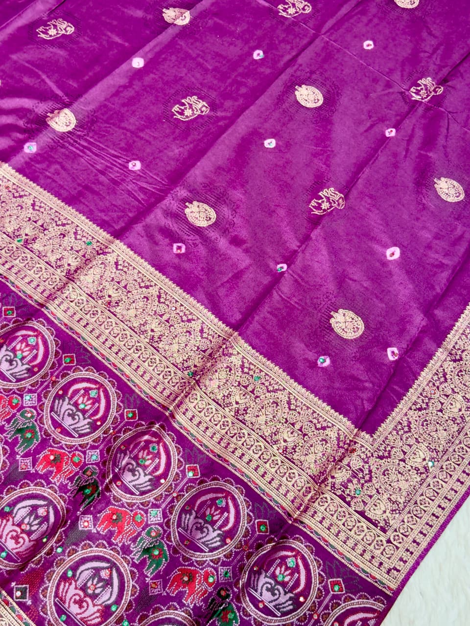 SHAGUN FASHION Exclusive Soft Silk Saree with Traditional Kalamkari Lotus & Elephant Weave Pallu, Mirror Handwork & Rich Golden Zari Border ✨