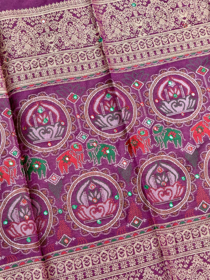 SHAGUN FASHION Exclusive Soft Silk Saree with Traditional Kalamkari Lotus & Elephant Weave Pallu, Mirror Handwork & Rich Golden Zari Border ✨