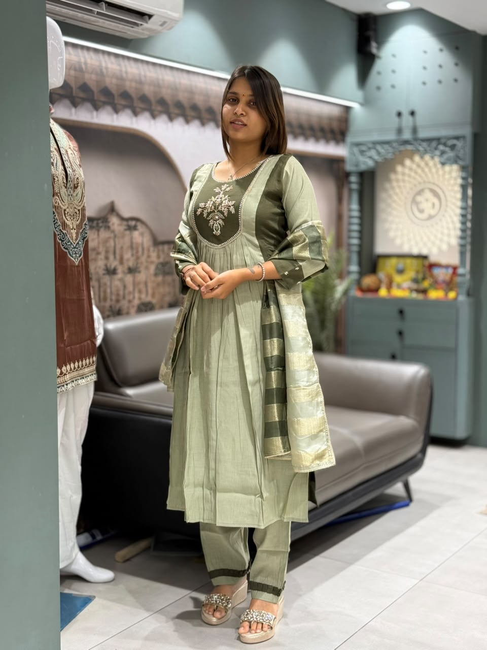 SHAGUN FASHION Premium Designer Handwork Kurti, Flared Pants & Tissue Silk Striped Dupatta Set