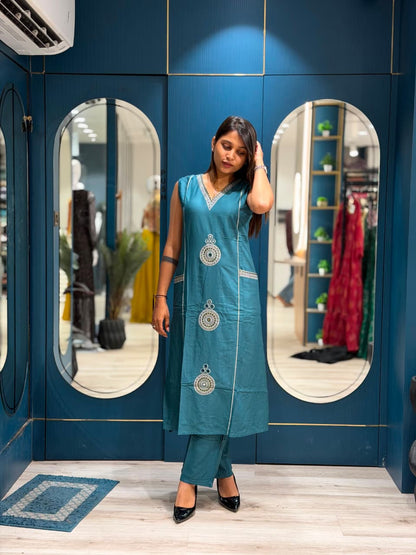 SHAGUN FASHION Designer Cotton Kurti Pant Set with Mirror Work & Side Pockets