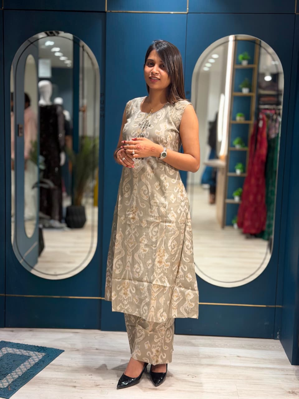 SHAGUN FASHION Premium Ikat Print Sleeveless Kurti & Pant Set with Mirror Work Neckline