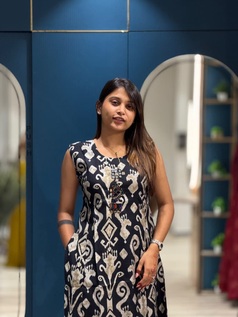 SHAGUN FASHION Premium Ikat Print Sleeveless Kurti & Pant Set with Mirror Work Neckline