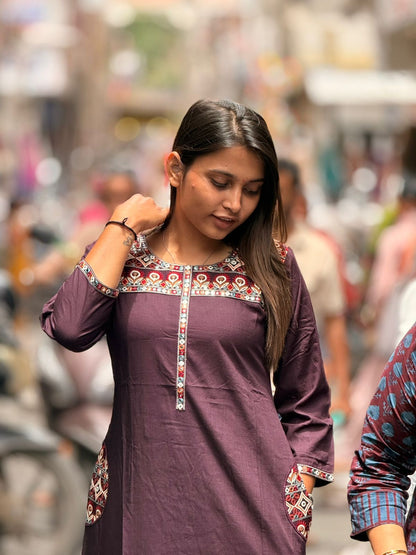 SHAGUN FASHION Premium Designer Neck Embroidery & Kutchi Mirror Work Rayon Cotton Kurti Pant Set with Side Pockets – Exclusive on zankhi.in