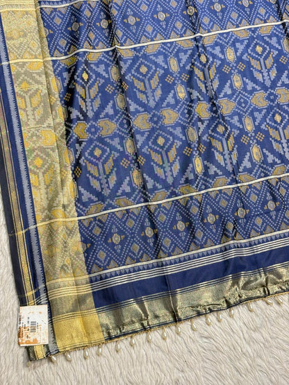 SHAGUN FASHION Premium Patola Weave Silk Saree with Rich Zari Border & Pearl Latkan