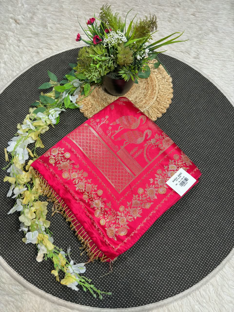 SHAGUN FASHION Premium Flamingo Motif Silk Weaving Saree with Tassels