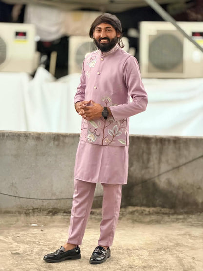 SHAGUN FASHION Designer Floral Embroidery Kurta Set with Matching Jacket