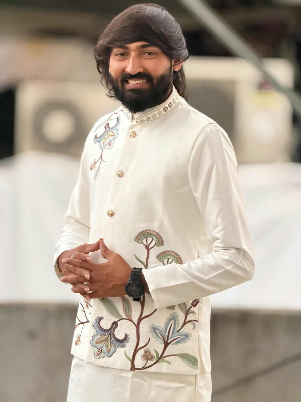 SHAGUN FASHION Designer Floral Embroidery Kurta Set with Matching Jacket