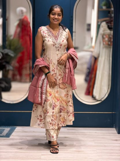 SHAGUN FASHION Floral Anarkali Kurti Set with Dupatta