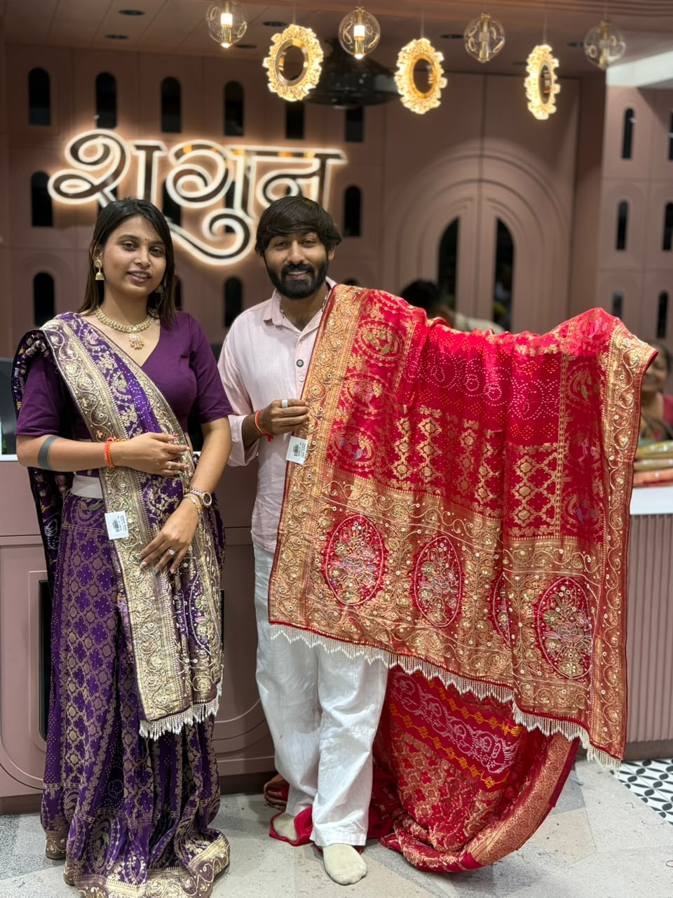 SHAGUN FASHION Pure Silk Bandhani & Banarasi Zari Work Heavy Designer Saree with Pearl Lace Border