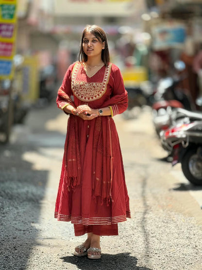 SHAGUN FASHION Premium Elephant Embroidered Anarkali Kurti Pant Dupatta Set | zankhi.in