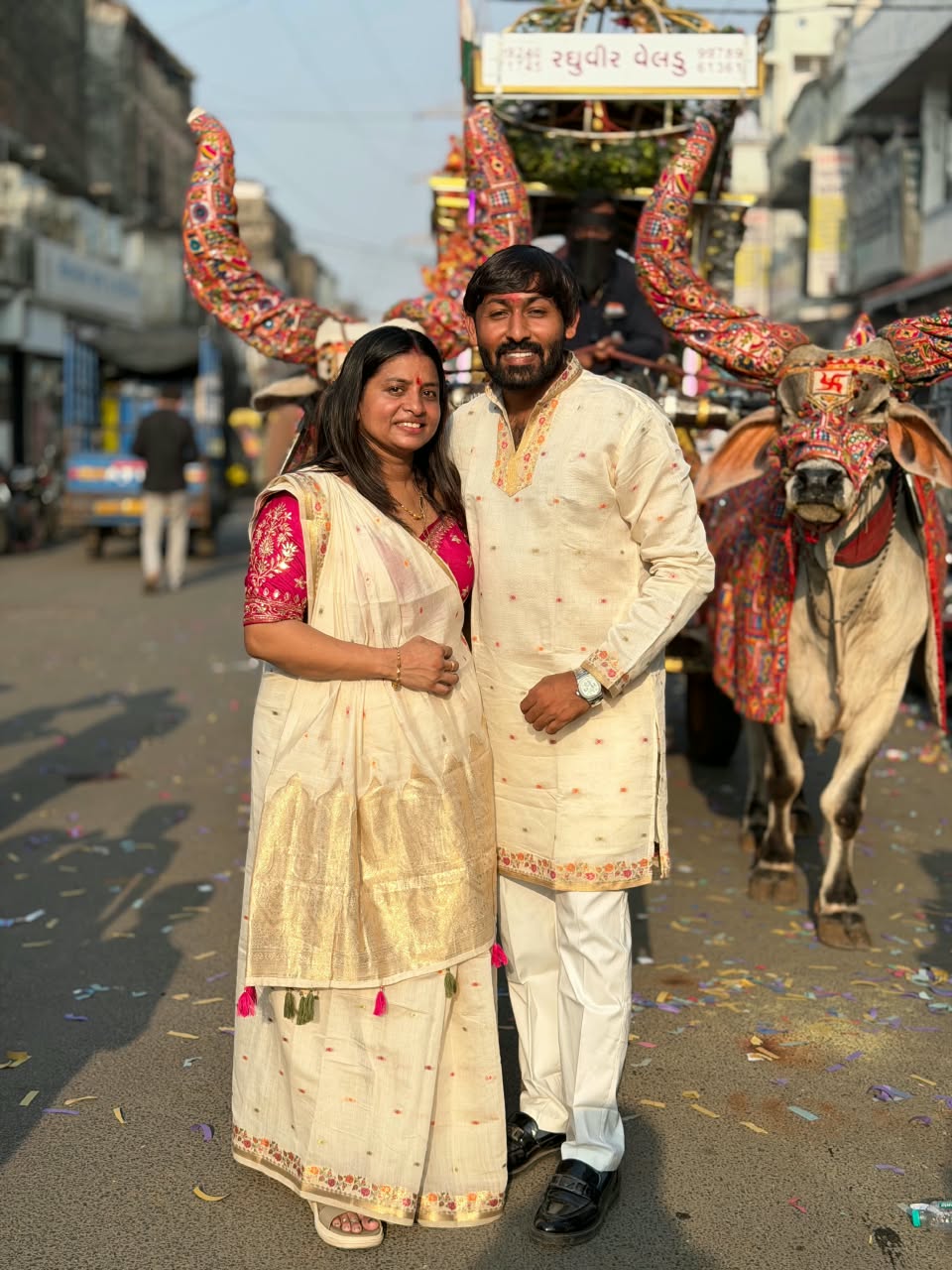 SHAGUN FASHION Premium Off-White Festival Matching Couple Set