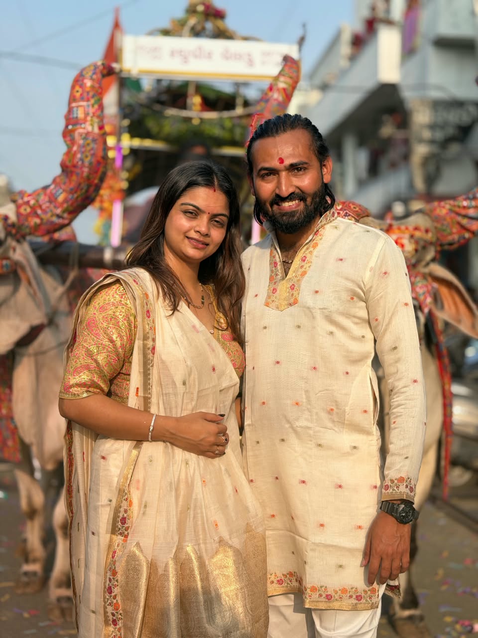 SHAGUN FASHION Premium Off-White Festival Matching Couple Set