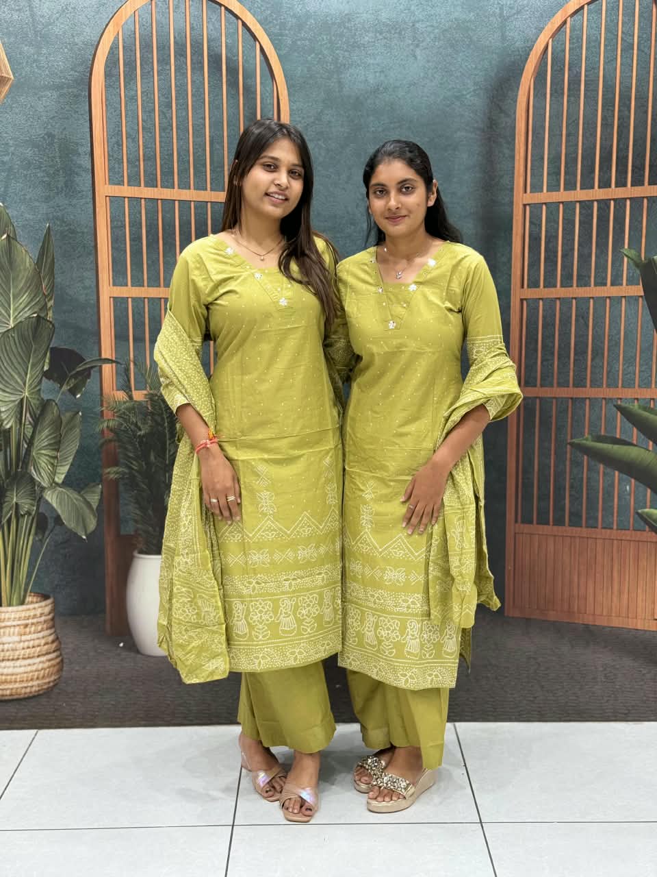 SHAGUN FASHION Premium Bandhani Printed Cotton Kurti Pant Dupatta Set | Exclusive Collection on zankhi.in