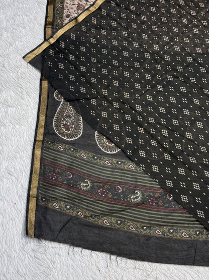 SHAGUN FASHION - Super Gold Floral Print Saree with Zari Border