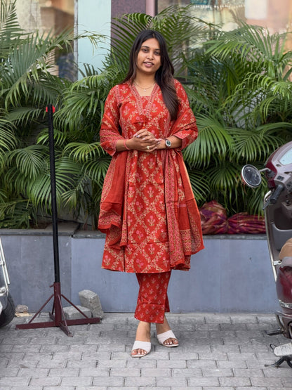 SHAGUN FASHION Premium Cotton Floral Printed Kurti Pant Set with Matching Dupatta | Traditional Ethnic Wear 3-Piece Set