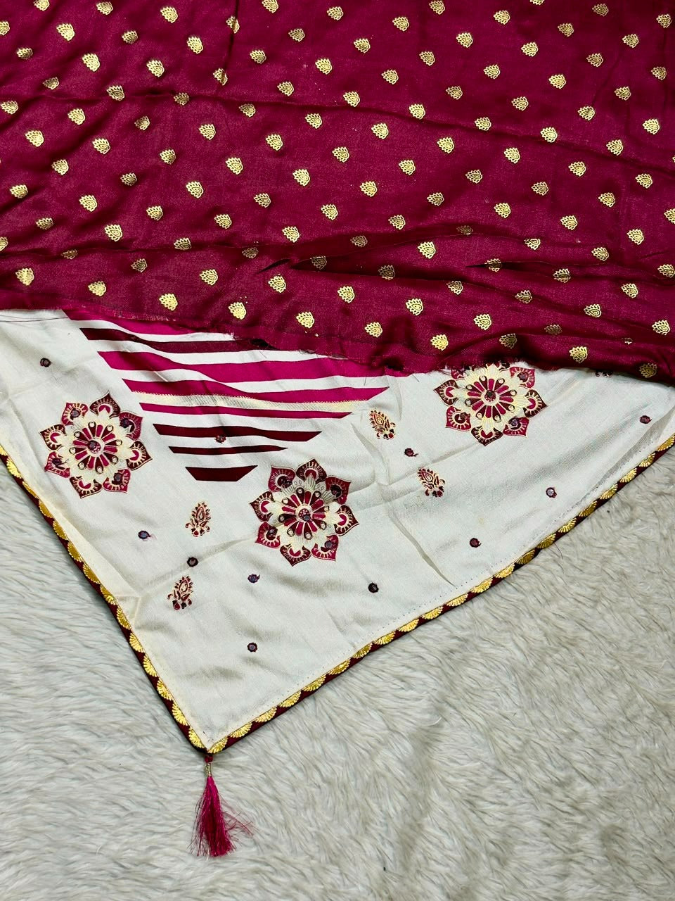 SHAGUN FASHION Premium Uniform Silk Saree with Leheriya Stripes & Mirror Work Mandalas