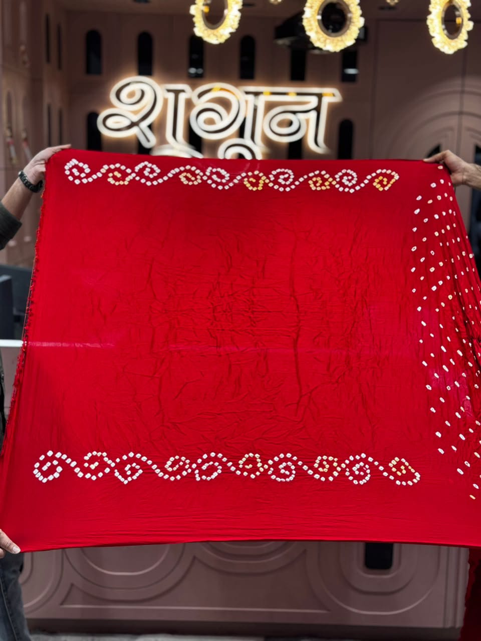Exclusive Traditional Bandhani Print Soft Fabric Saree With Rich Zari Pallu
