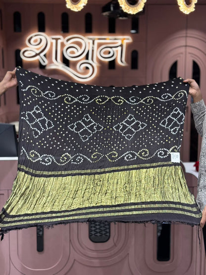 Exclusive Traditional Bandhani Print Soft Fabric Saree With Rich Zari Pallu